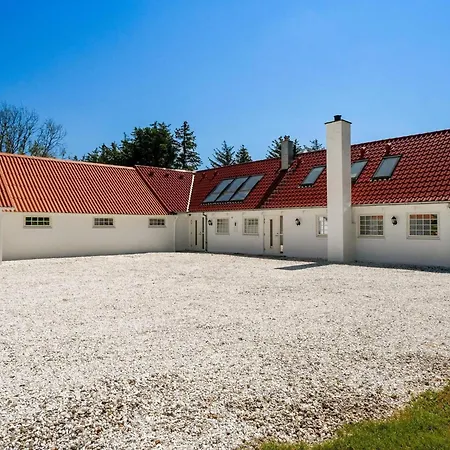 4 Star In Nyaraló Løkken